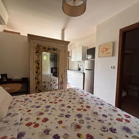 Residenza Fontana Del Ferro 招待所 维罗纳