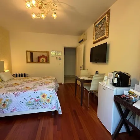 Residenza Fontana Del Ferro 4* 维罗纳