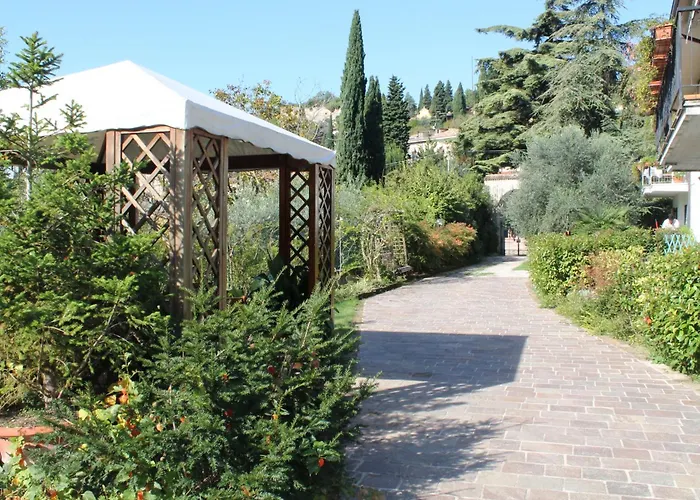 Residenza Fontana Del Ferro 4*